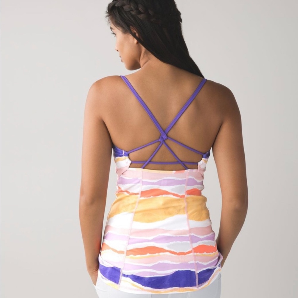 Lululemon Dancing Warrior Bleacher Stripe White Iris Flower Tank Size 2